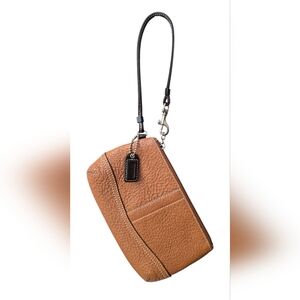 Coach Pebbled Leather Wristlet in caramel brown w/ white stitching EUC
